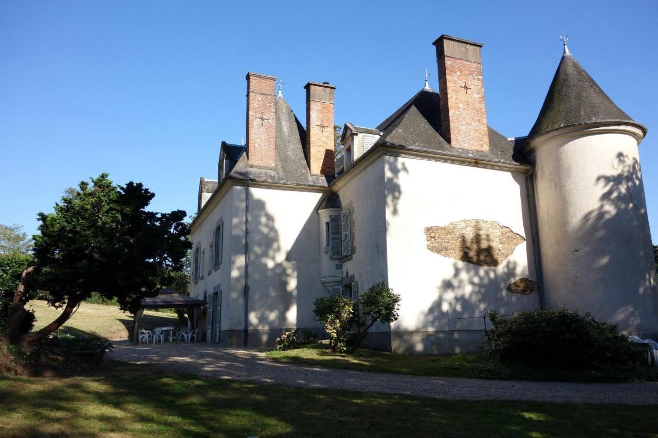 Chateau De La Ville-Hue Guer Exterior foto